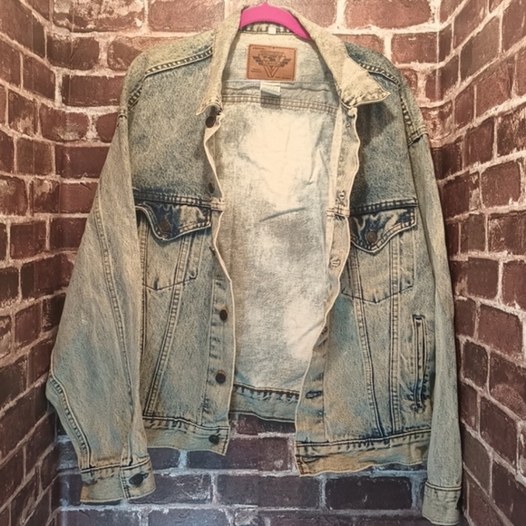 International Denim Vintage Handpainted Jacket - Picture 3 of 10